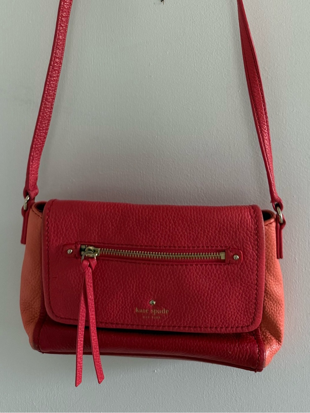 Kate Spade Coral Red Pebbled Leather Crossbody Bag Flap Gold Hardware